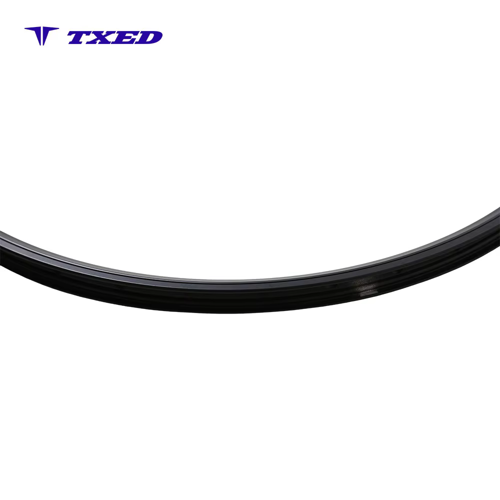 Lightweight Durable Alloy Double Wall V Brake Bicycle Rim Black Finish for Road and City Bikes 700C 13G 36H detail image 5